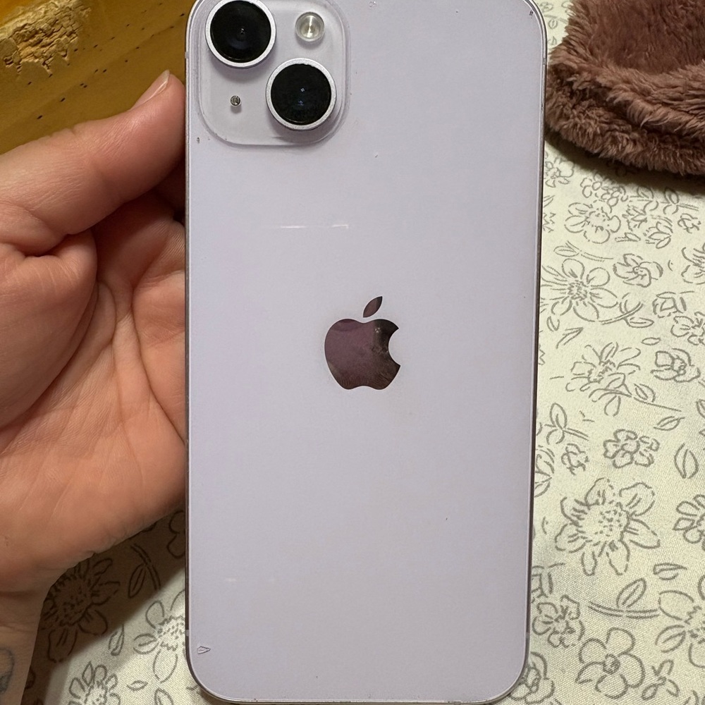 iPhone 14 Plus